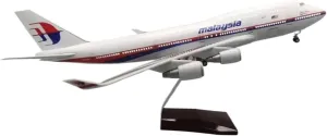 1 150 Scale for Boeing 747 Malaysia Aircraft Model Die-Casting Machine Souvenir Decoration Collected Static Aircraft Miniatures Toy's Set(with Light)