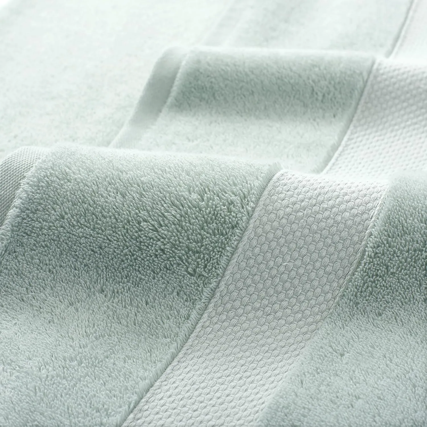 Aston & Arden Egyptian Bath Towels - Pack of 2 - Oversized Ultra Soft Thick & Absorbent, 100% Ringspun Egyptian Cotton Bathroom Towel for Spa, Hotel, 600 GSM, 30 x 54 in, Green