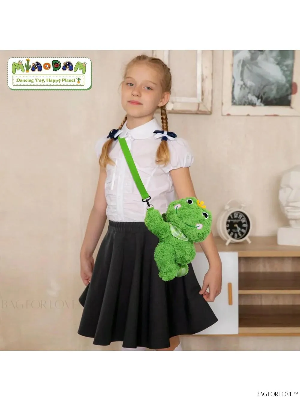 BagForLove - Kawaii Crowned Frog Plush Shoulder Bag