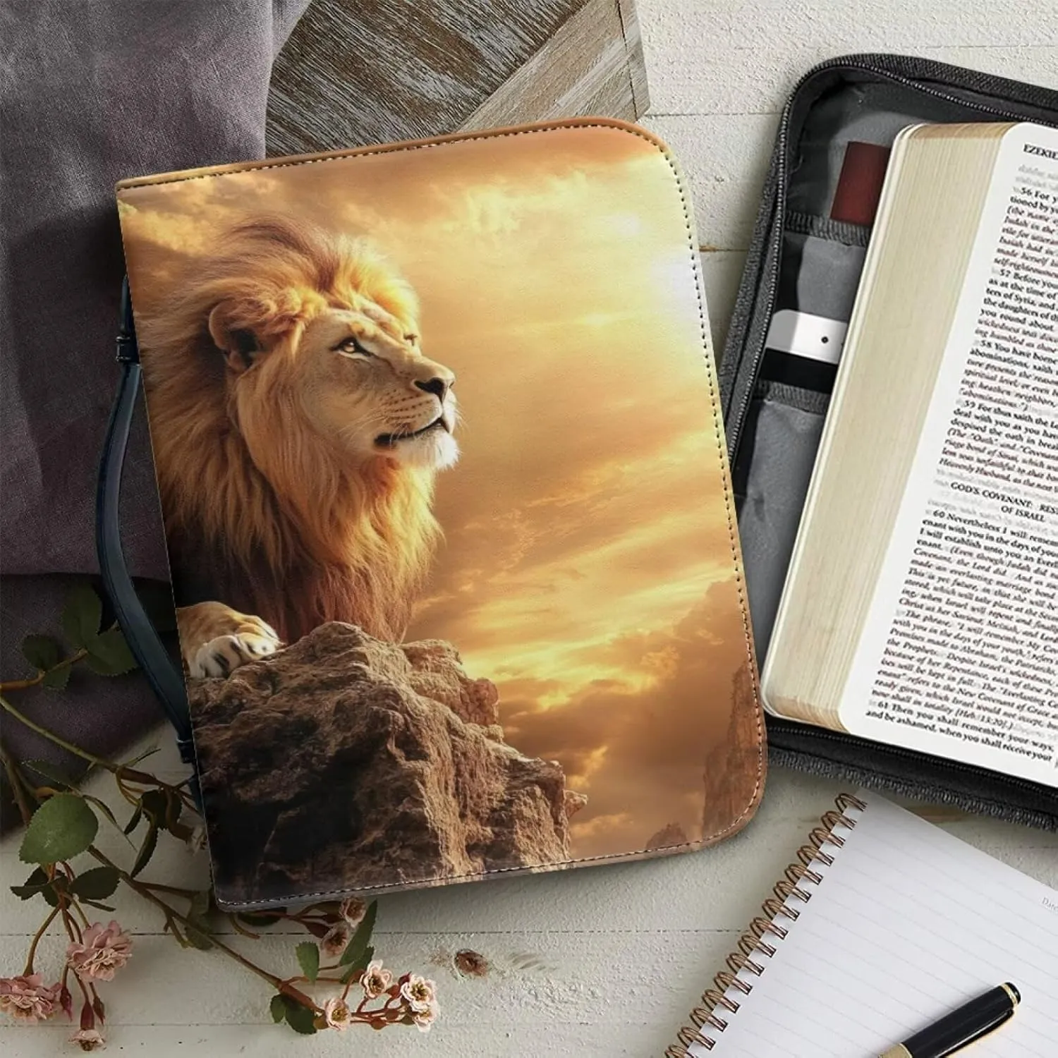 Bible Case for Girls Portable Handbag Bookmark with Handle and Zipper for Bible Study Commuter Pray Activity Business Briefcase Bible Bag for Friends,Lion Print