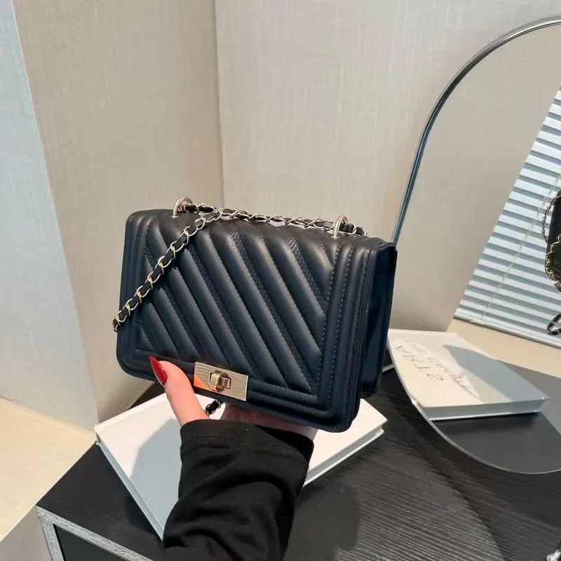 Casual Thread Lock Trendy Personalized Fashion Small Square Bag for WomenChain Simple Single Shoulder Crossbody Bag