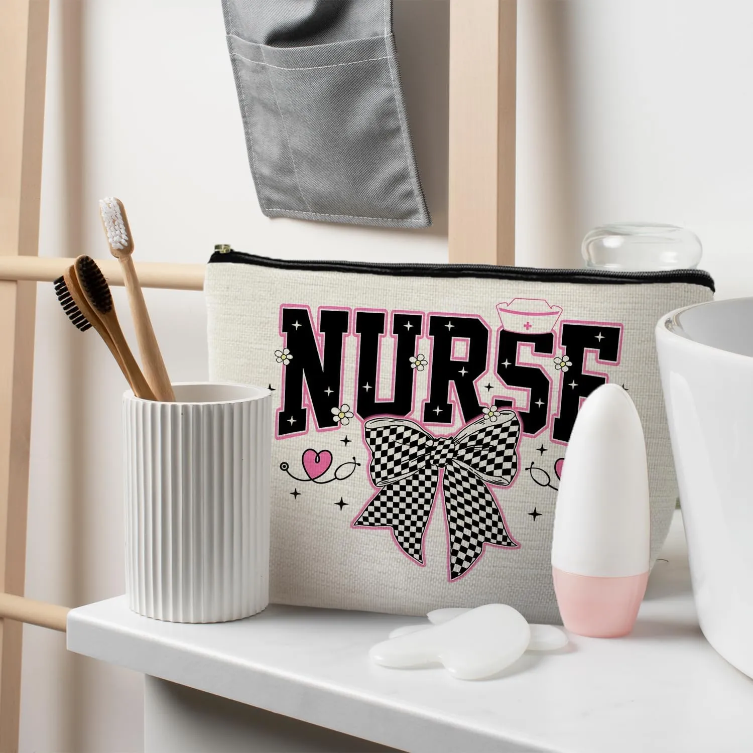 Coquette Black and White Plaid Bow Nurse Makeup Bag, Nurse Gifts for Women Cosmetic Bags, Nurse Week Gifts Makeup Pouch, Nurse Appreciation Gifts Zipper Pouch