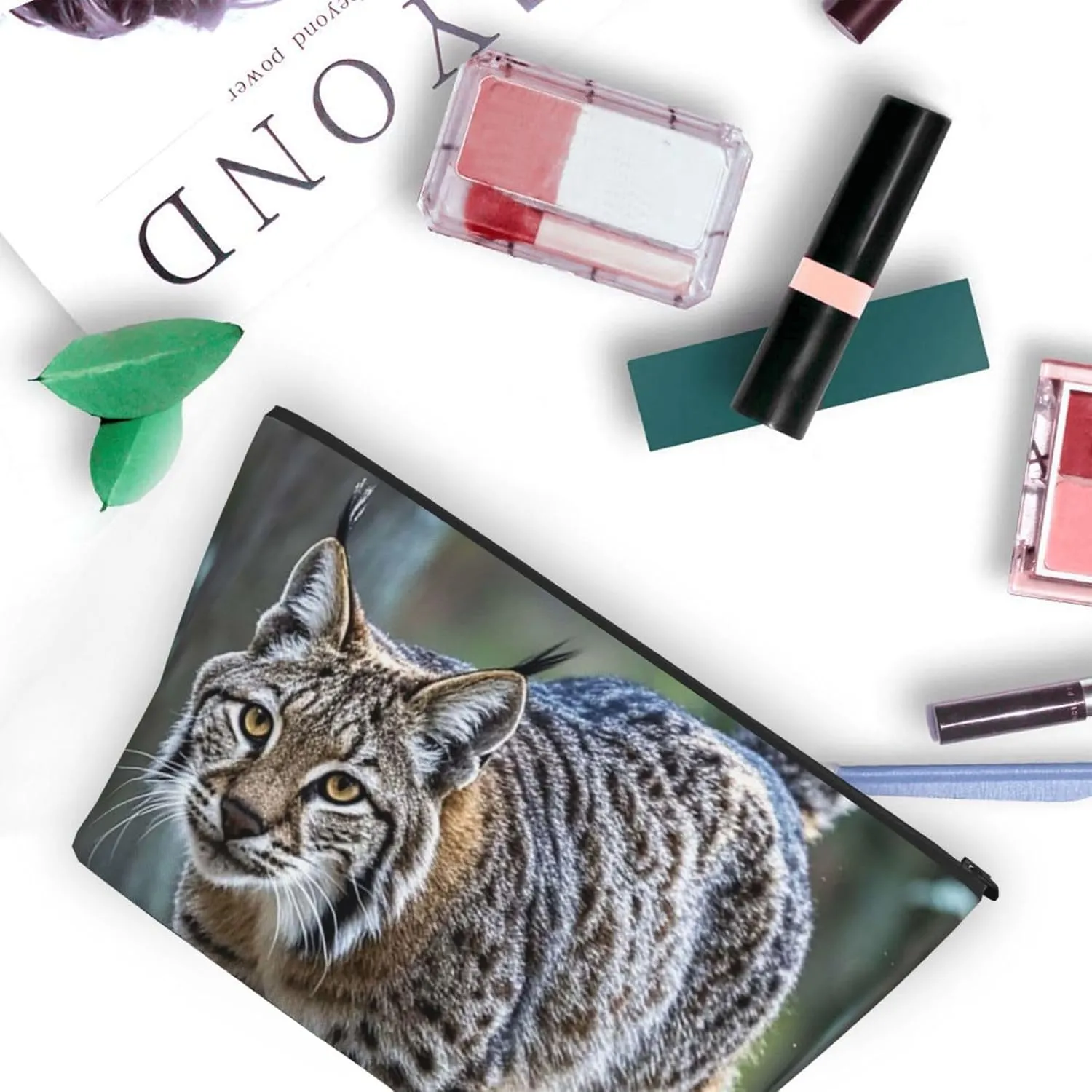 Cosmetic Bag Portable Makeup Bag Wild bobcat Toiletry Bag Large Capacity Zipper Pouch Waterproof Toiletry Pouch Makeup Organizer Case for Women Men