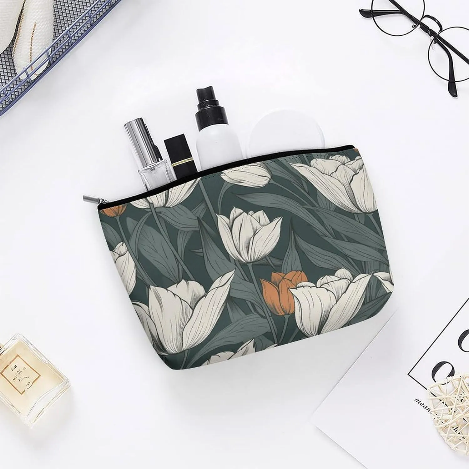 Cosmetic Bag Travel Makeup Bag Waterproof Toiletry Bag Hand Drawn Flower Pattern Makeup Organizer Case Portable Toiletry Pouch Large Capacity Zipper Pouch for Women Men