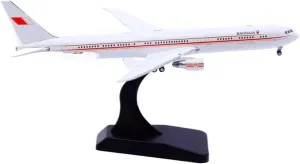 Diecast Plane Model 1:400 for B767-400ER Alloy Diecast Plane Model Collectible Souvenir