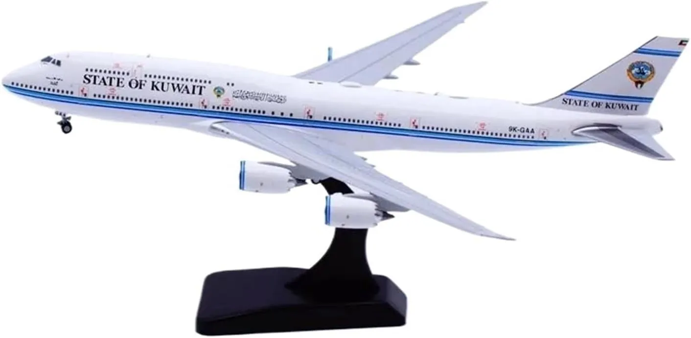 Diecast Plane Model 1:400 Scale for B747-8(BBJ) 9K-GAA Alloy Diecast Plane Model Decorative Souvenirs with Stand