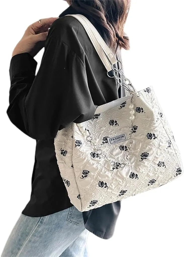 Elegant Chain Shoulder Bag for Women Stylish and Practical Handbag Suitable for Work College and Daily Use