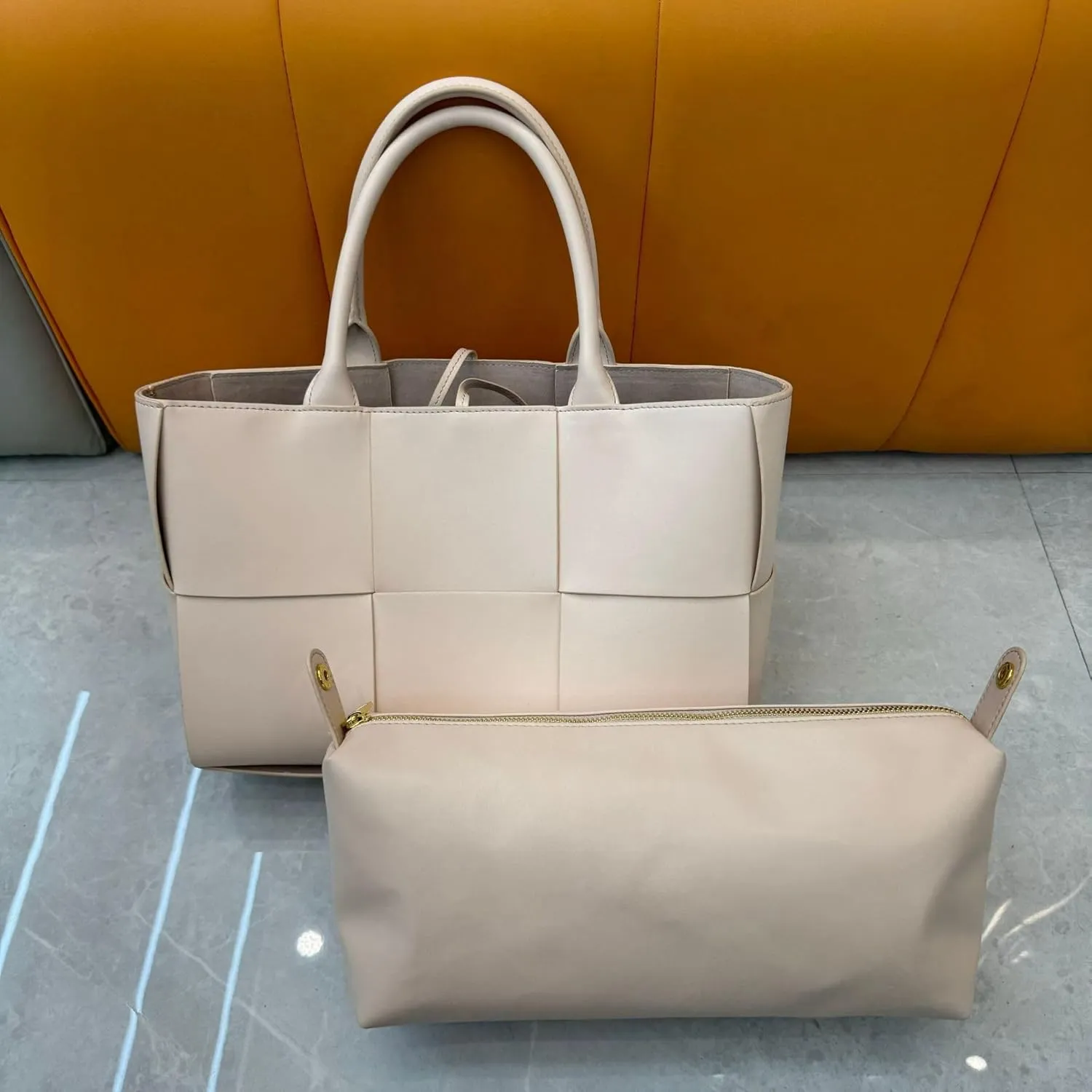 Elegant Cowhide Leather Hand Woven Tote Handbag – Large Shoulder Bag for Commuting