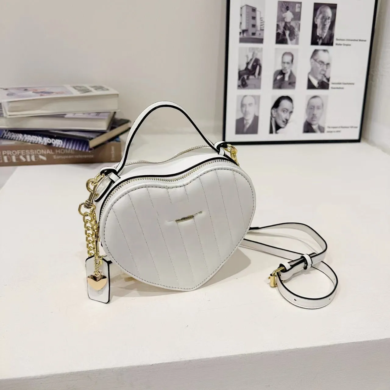 Fashion Classic Logo Heart-shaped Old Floral Bags
