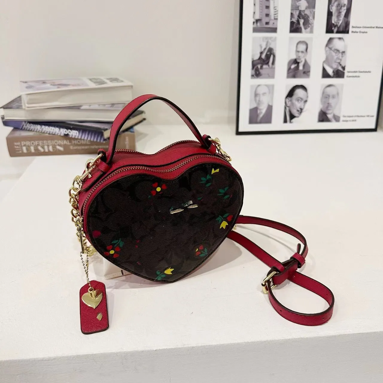 Fashion Classic Logo Heart-shaped Old Floral Bags