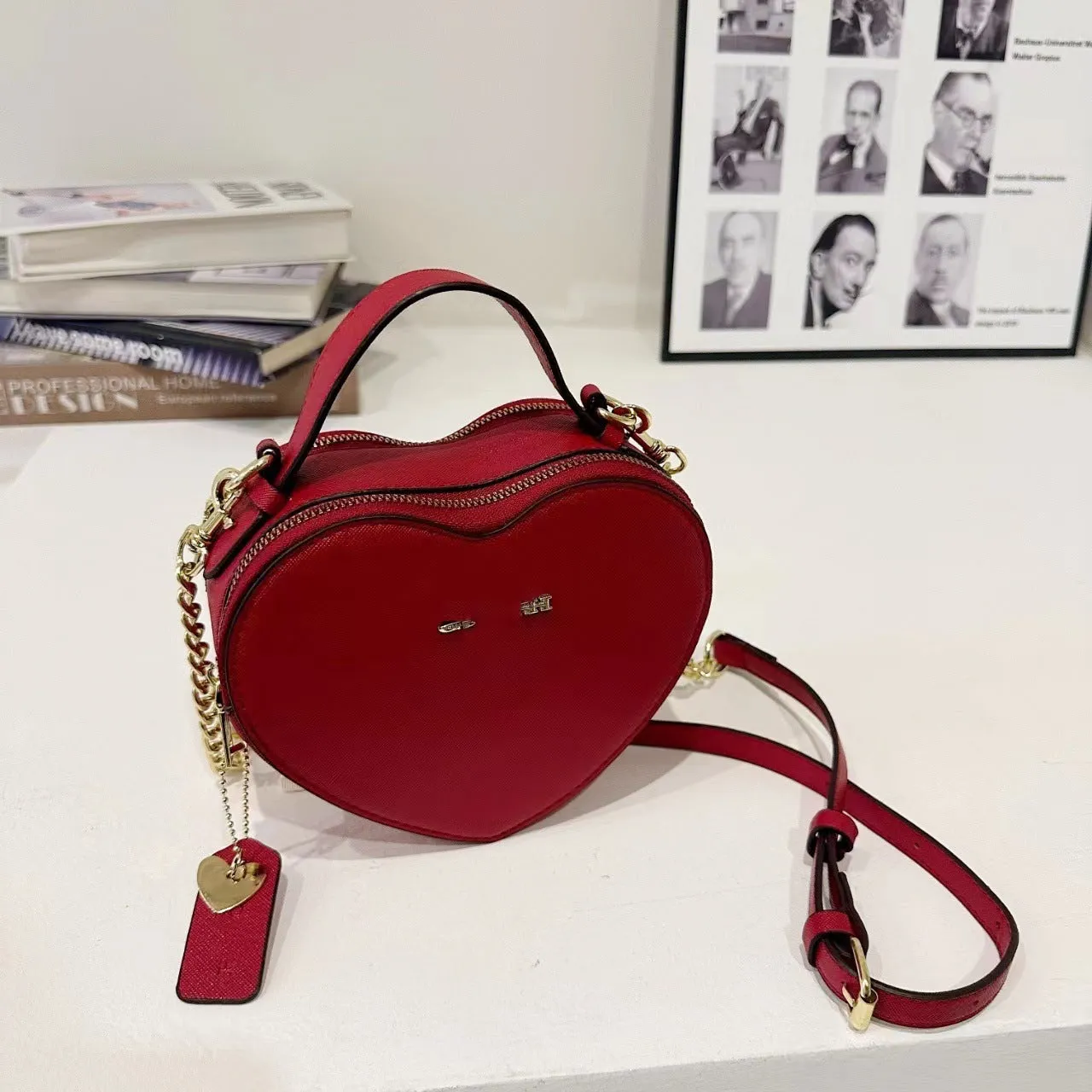 Fashion Classic Logo Heart-shaped Old Floral Bags