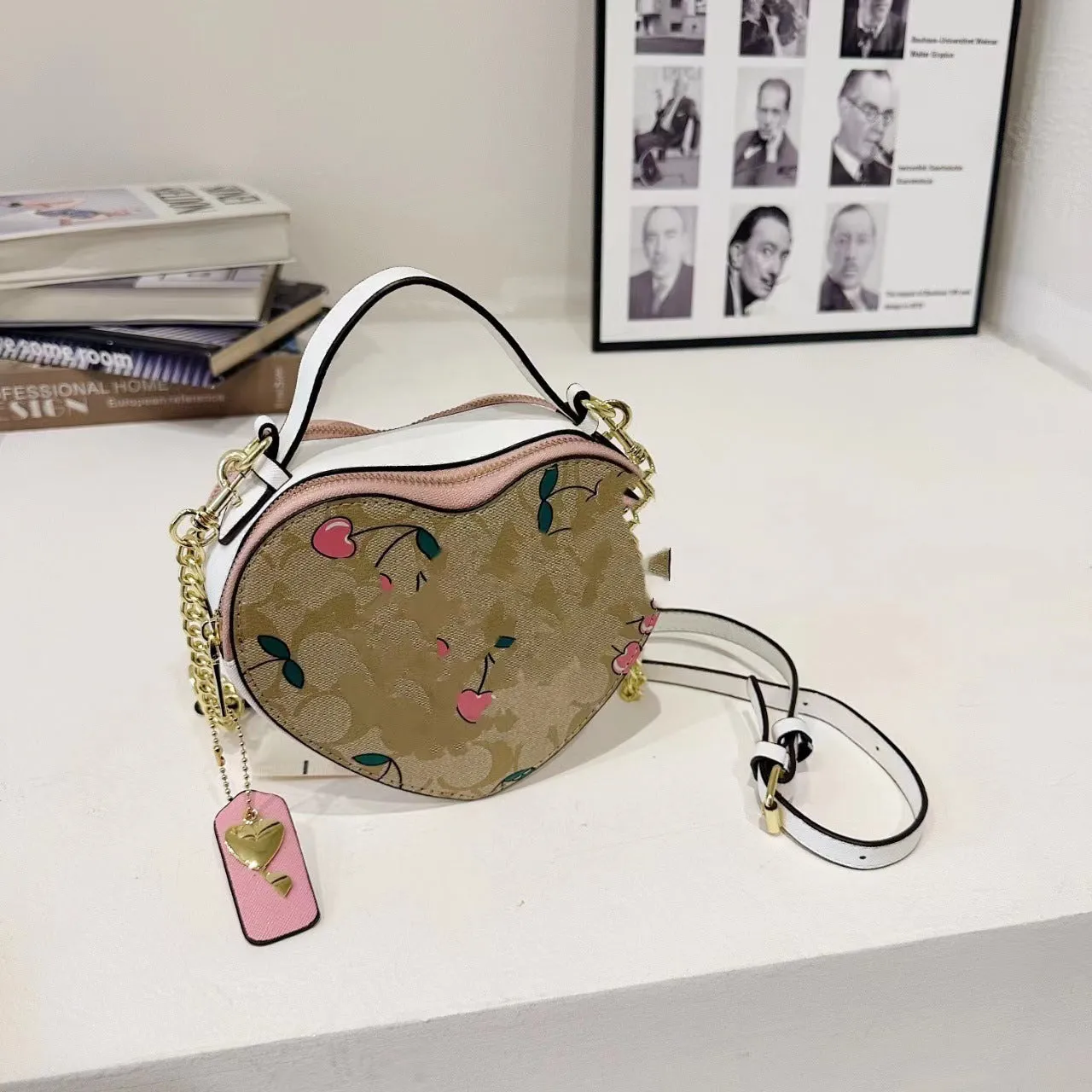 Fashion Classic Logo Heart-shaped Old Floral Bags