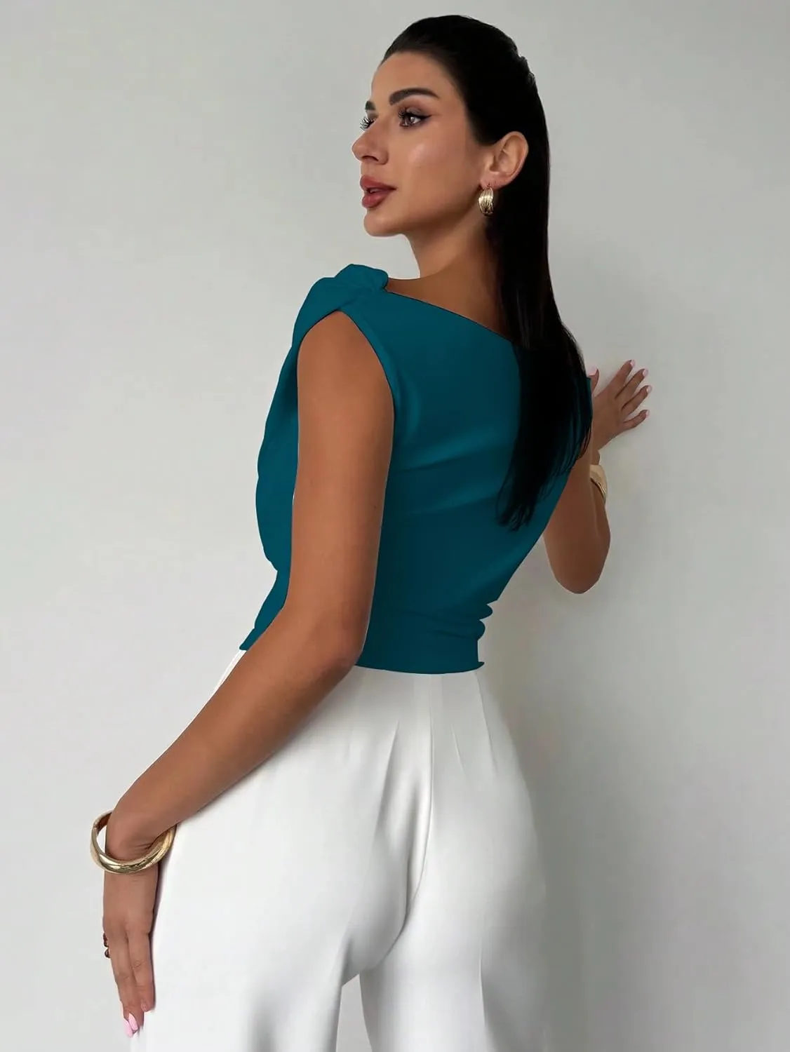 Halfword One Shoulder Tops for Women Off The Shoulder Summer Sleeveless Slim Fit Y2K Asymmetrical Going Out Shirts