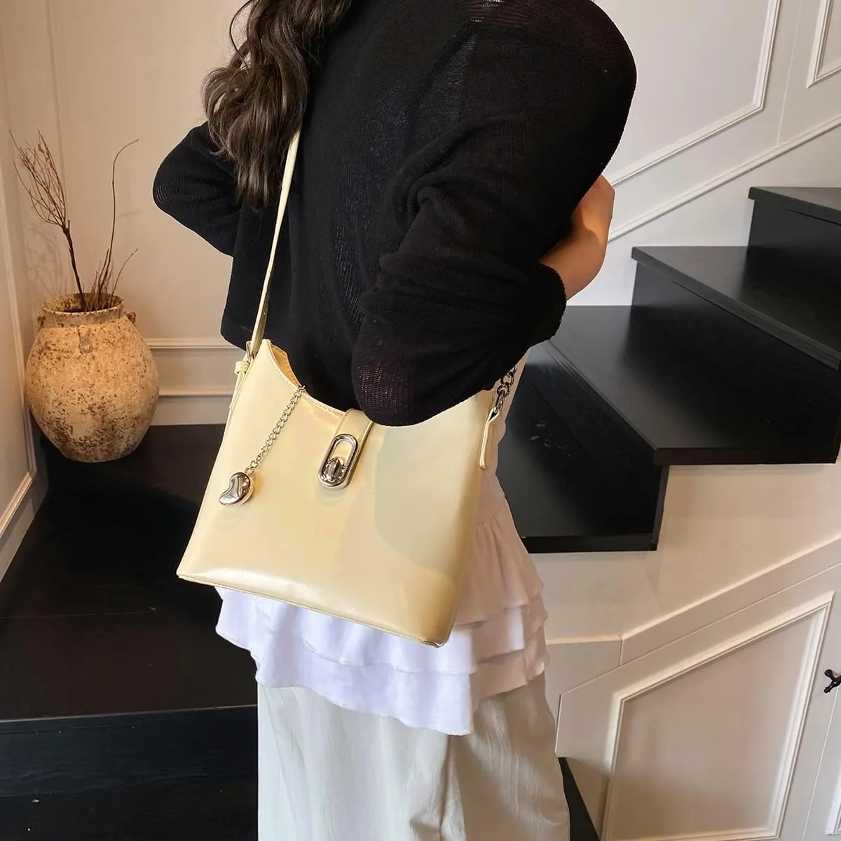 Ladies' handbag, single-shoulder bag, shoulder strap and zipper closed crossbody bag, ladies' handbag