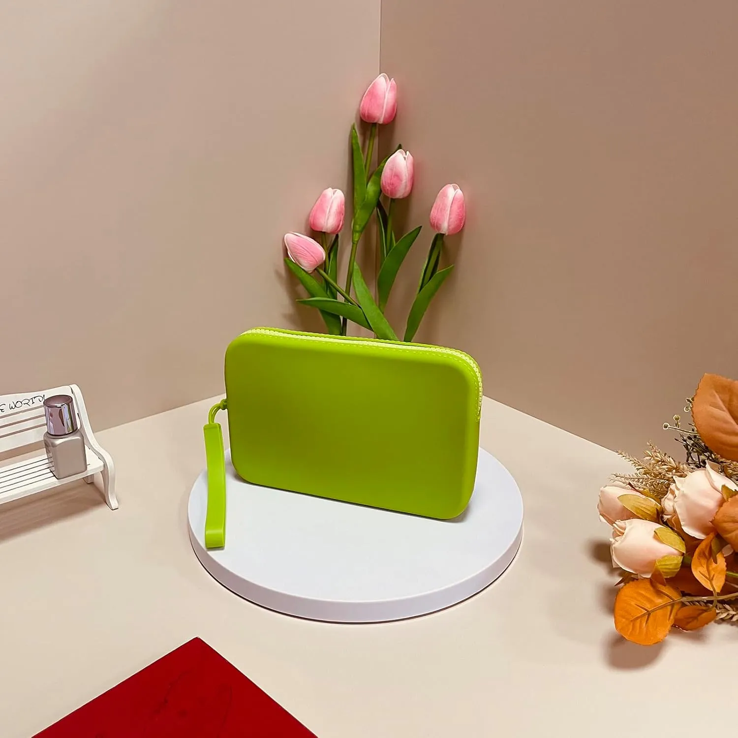 Large Silicone Multifunctional Essential Bag Portable Travel Makeup Bag for Women Men Cards Cash Bag Zipper Pouch (Green)
