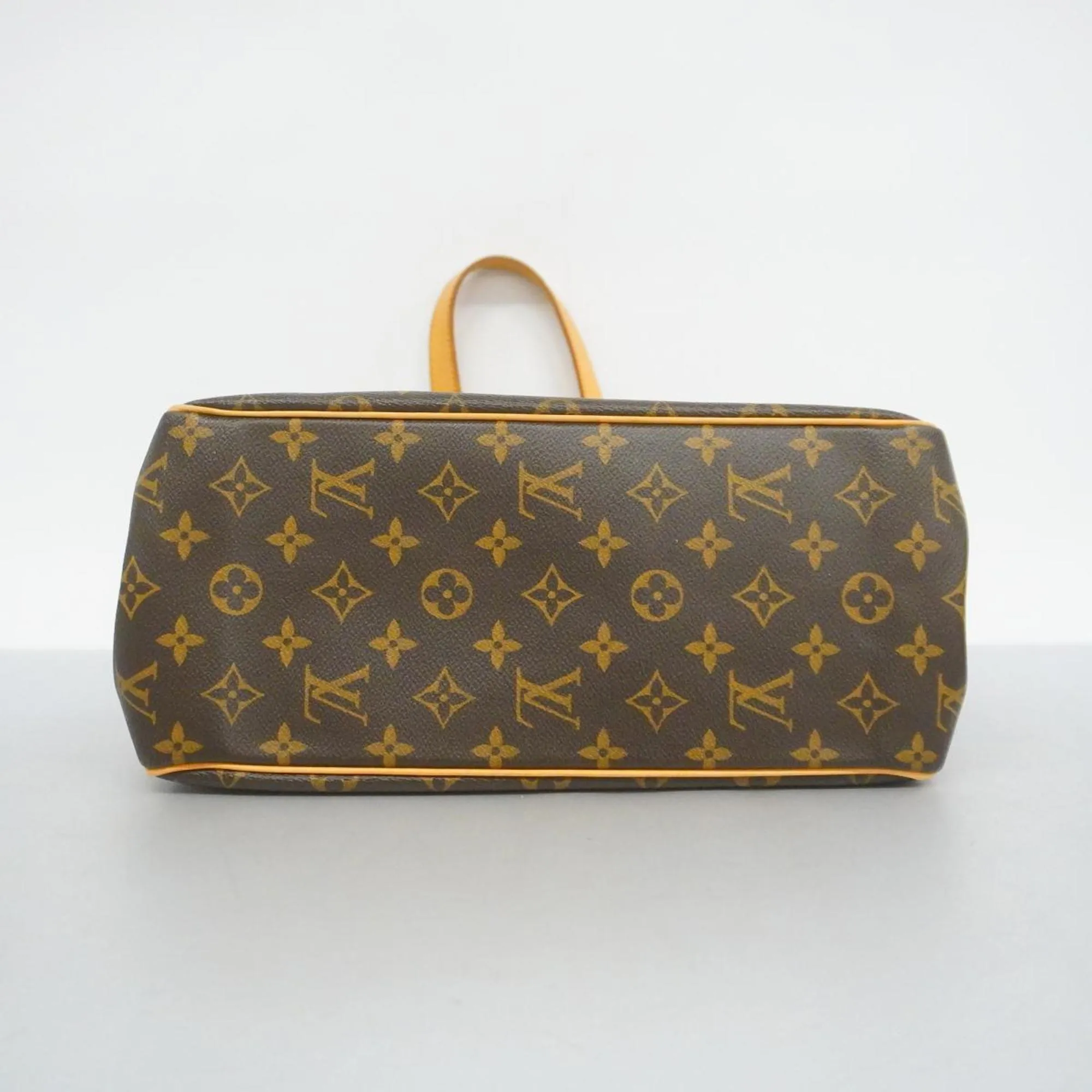 Louis Vuitton Batignolles Vertical  Canvas Tote Bag ()