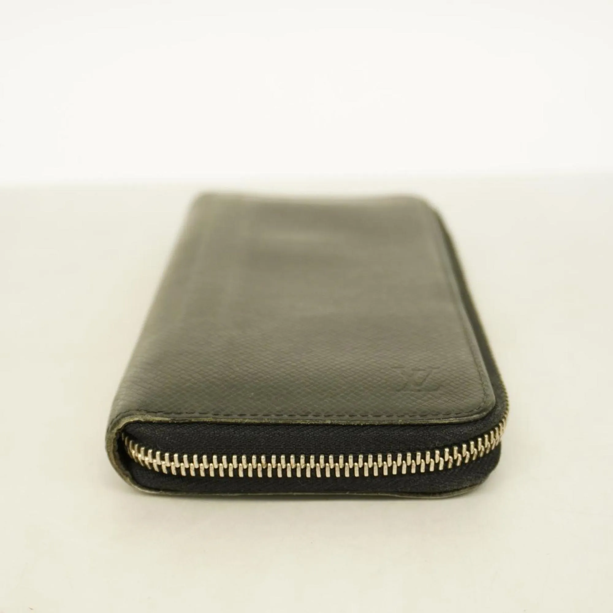 Louis Vuitton Zippy Wallet Vertical  Leather Wallet  ()