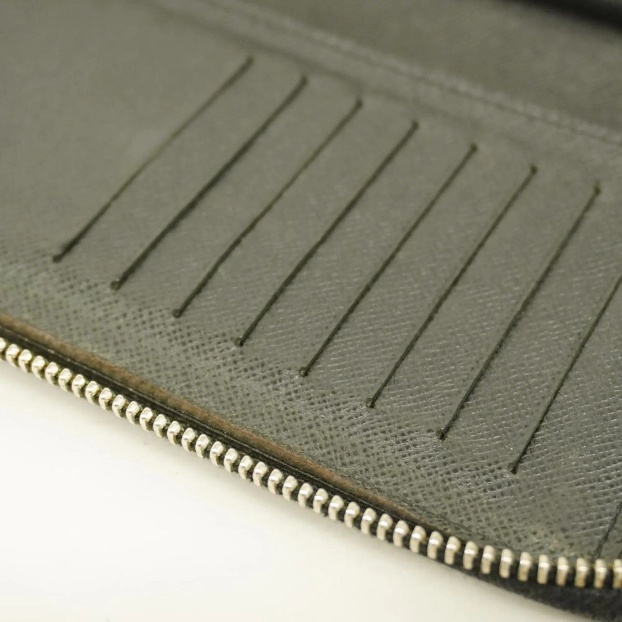 Louis Vuitton Zippy Wallet Vertical  Leather Wallet  ()