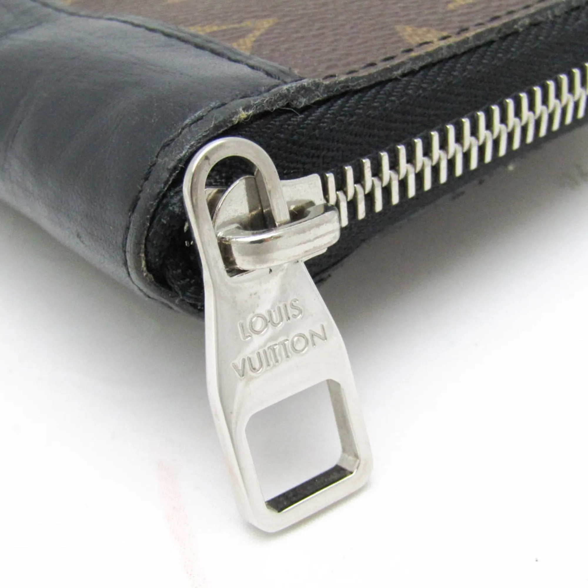 Louis Vuitton Zippy Wallet Vertical