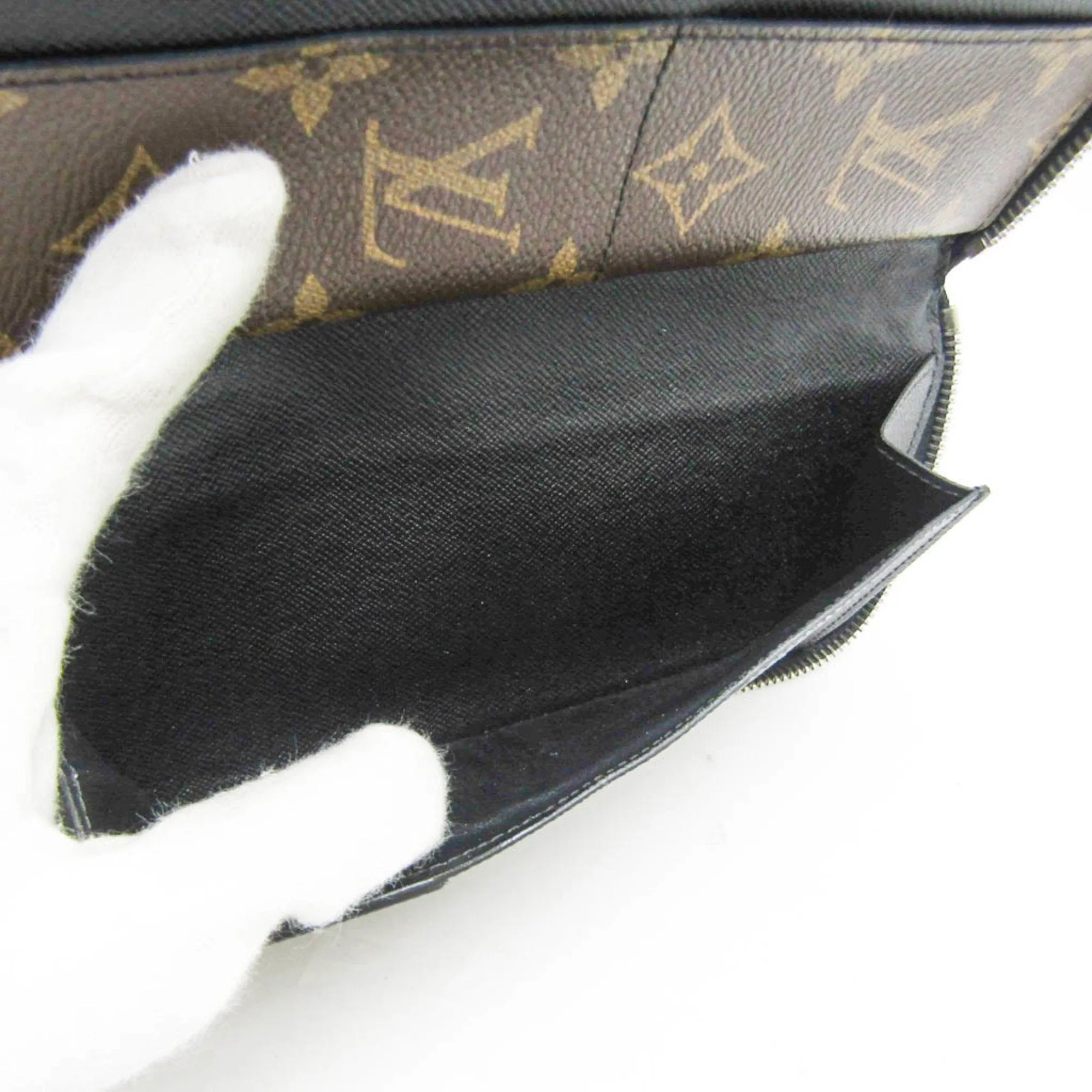 Louis Vuitton Zippy Wallet Vertical