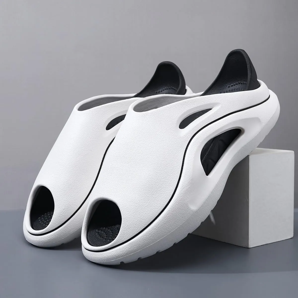 Men's Summer Slippers -Lightweight Cushioning EVA Material, Fashionable, Anti-slip Sole, Breathable, Suitable for Beach, Gym And Daily Wear.