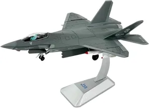 Metal Aircraft Model 1:100 Scale for J35 Fighter Jet Model 2024 Alloy Craftsmanship Static Display Perfect Souvenir Display Aircraft Models Aviation Enthusiasts