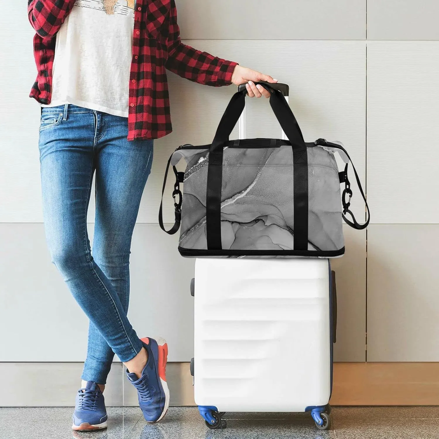 Mixing Acrylic Paints Grey Marble Texture Modern Art Gym Duffel Bag, Polyester Travel Weekender Luggage Handbag with Waterproof Pocket for Wet Items, Unisex Foldable Tote for Sports