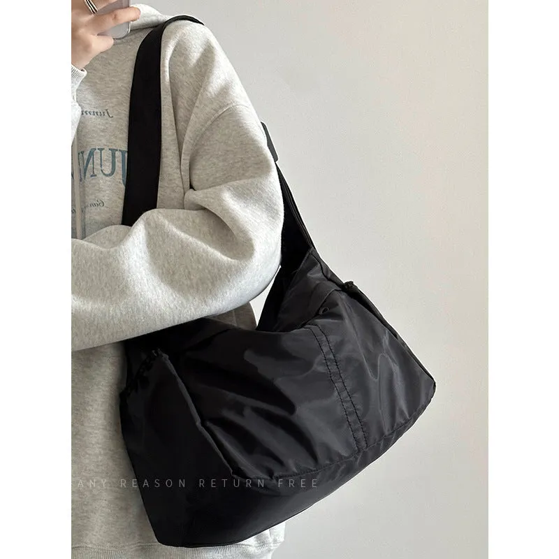 Nylon Cloth Dumpling Unisex Simple Style Shoulder Bags
