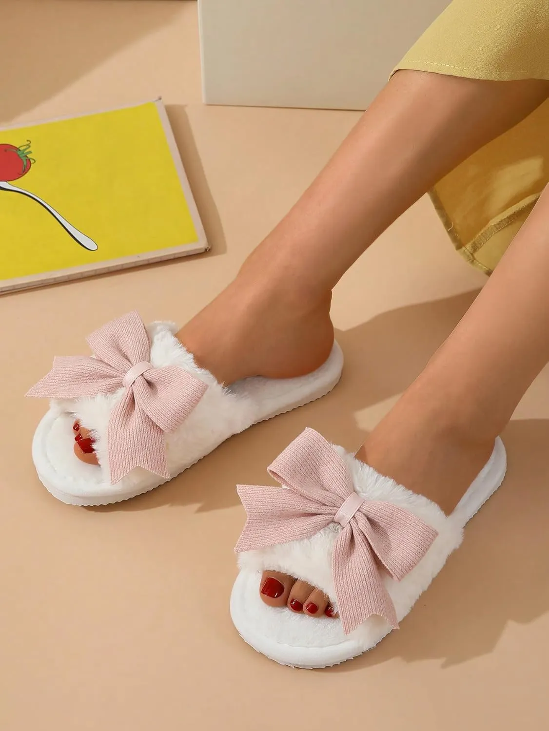 OYOANGLE Women's Cute Bow Decor Fuzzy Open Toe Indoor Home Slippers Fashionable Warm Comfy Furry Outdoor Slippers