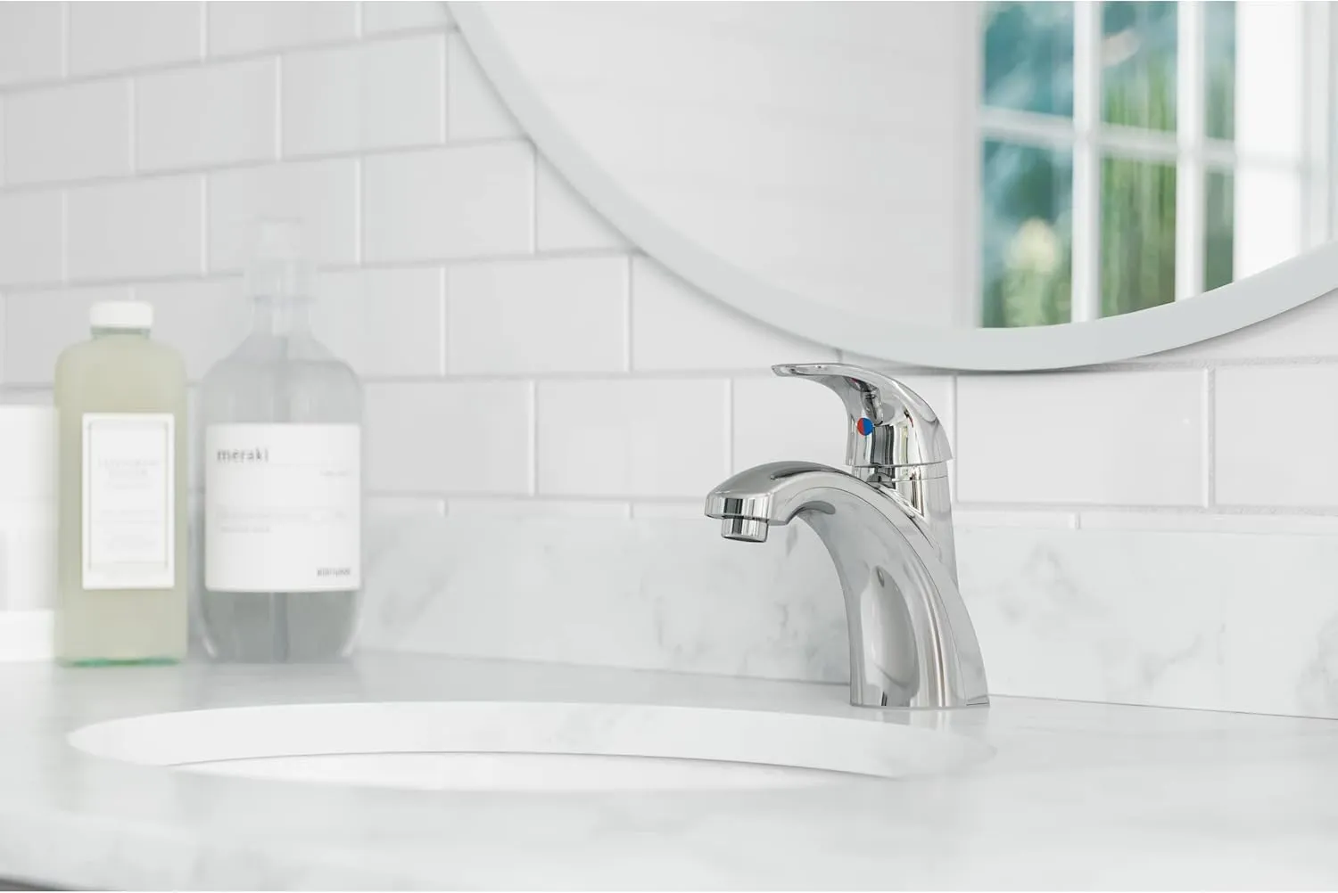 Pfister Parisa Bathroom Sink Faucet, Single Control, 1-Handle, Single Hole, Polished Chrome Finish, LF042PRCC