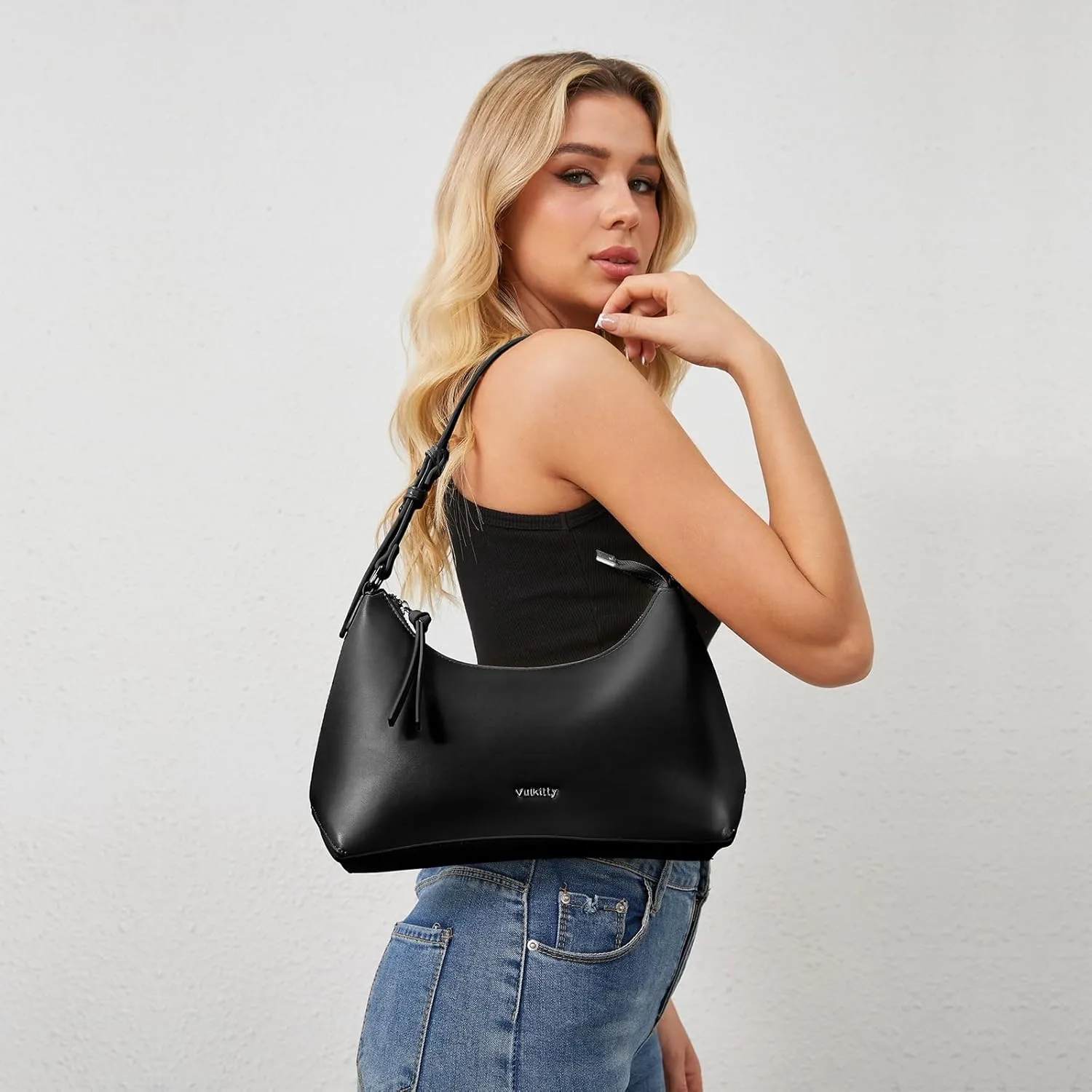 Shoulder Bag For Women Leather Hobo Handbag Crescent Underarm Purses with Adjustable Strap