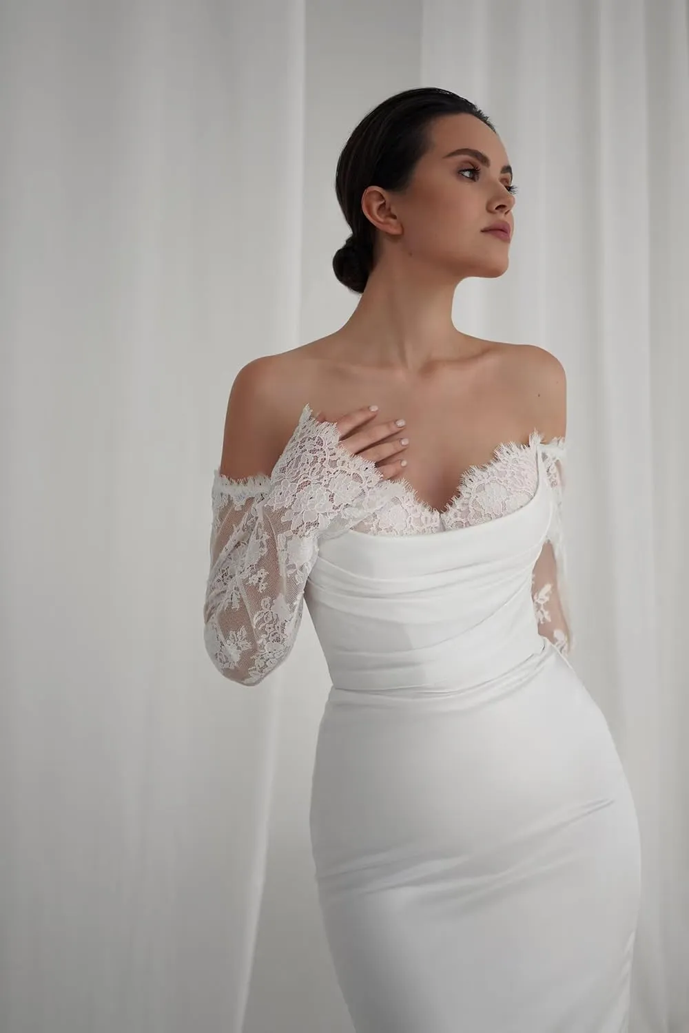 Simple Wedding Dresses for Bride Sexy Mermaid Lace Long Sleeve Bridal Dress for Bride with Train