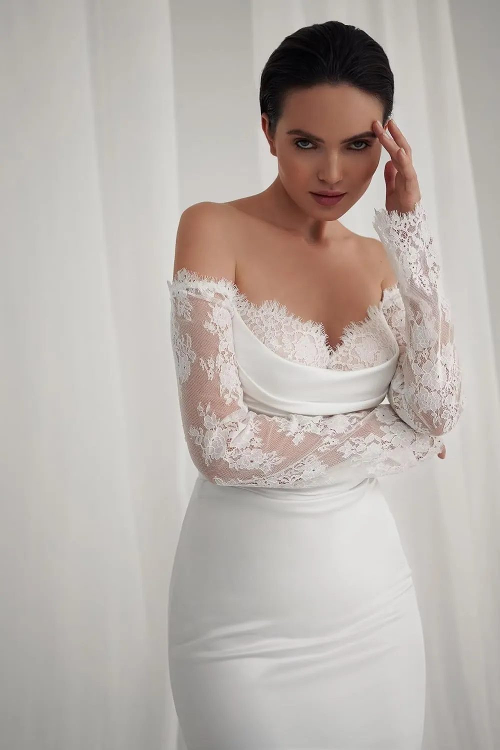 Simple Wedding Dresses for Bride Sexy Mermaid Lace Long Sleeve Bridal Dress for Bride with Train