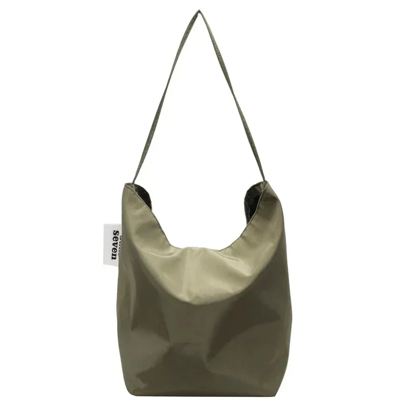 Tote Bag for Women 2024 New Nylon Fabric Underarm Bucket Bag, Red Niche Fashion Simple Shoulder Bag Una Bolsa De Hombro