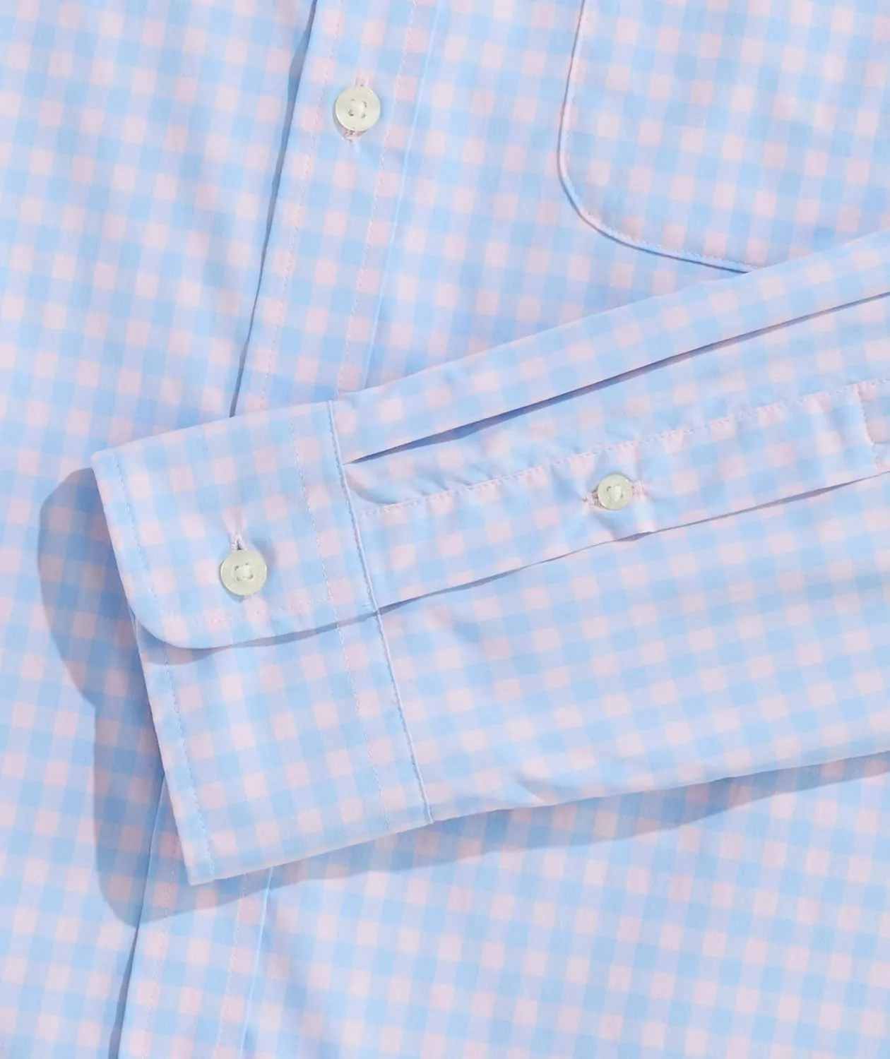 vineyard vines Men's Topsail Gingham Featherweight Performance Shirt