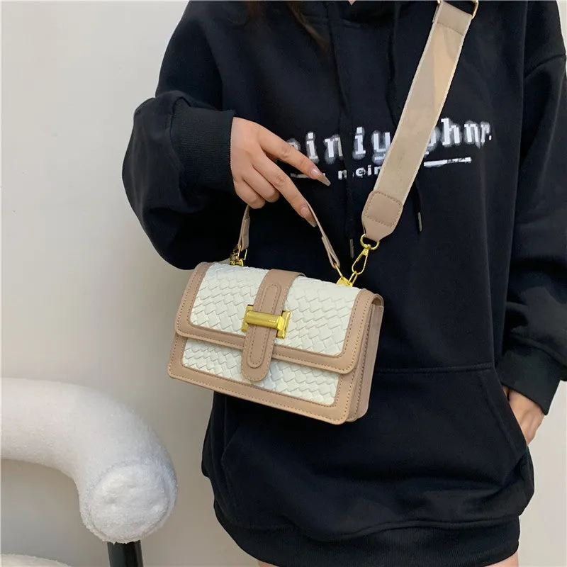 Wholesale Retro Fashion Simple Popular Hand-held Messenger Shoulder Small Square Bag
