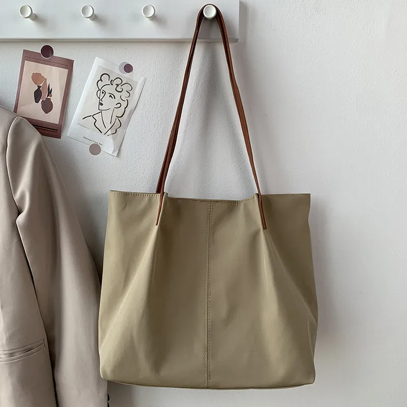 Women's Artistic Fresh Hong Kong Simple Solid Color Shoulder Bags