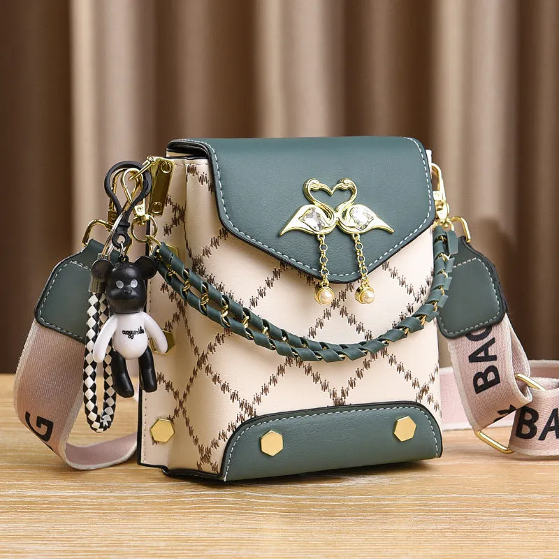 Women's Fashion Portable Popular Pouches Female Summer Shoulder Bags