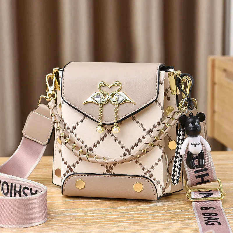 Women's Fashion Portable Popular Pouches Female Summer Shoulder Bags
