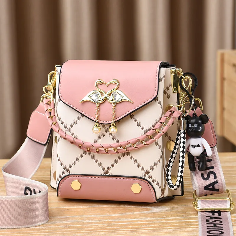 Women's Fashion Portable Popular Pouches Female Summer Shoulder Bags