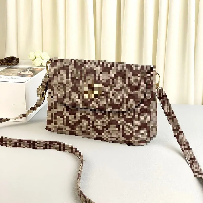 Women's Fox Veil Mom Running Rivers Crossbody Bags
