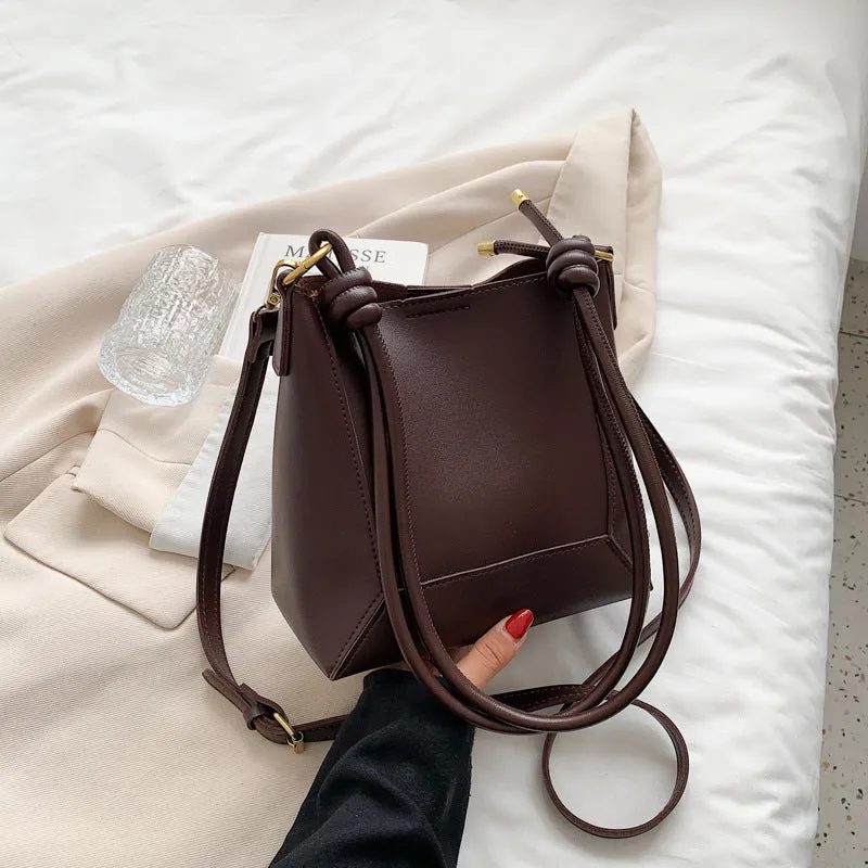 Women's Large Fashionable Capacity Simple Retro Textured Shoulder Bags