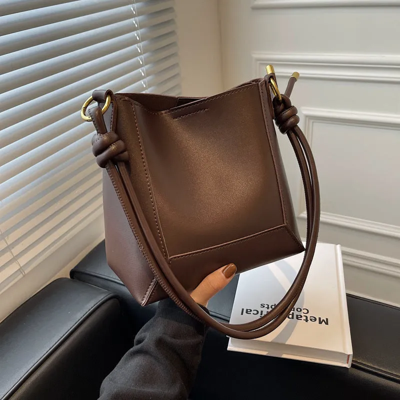 Women's Large Fashionable Capacity Simple Retro Textured Shoulder Bags