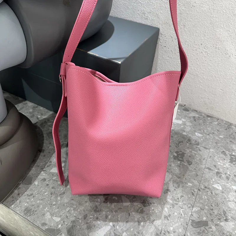 Women's Light Retro Simple Large Capacity Texture Lychee Shoulder Bags