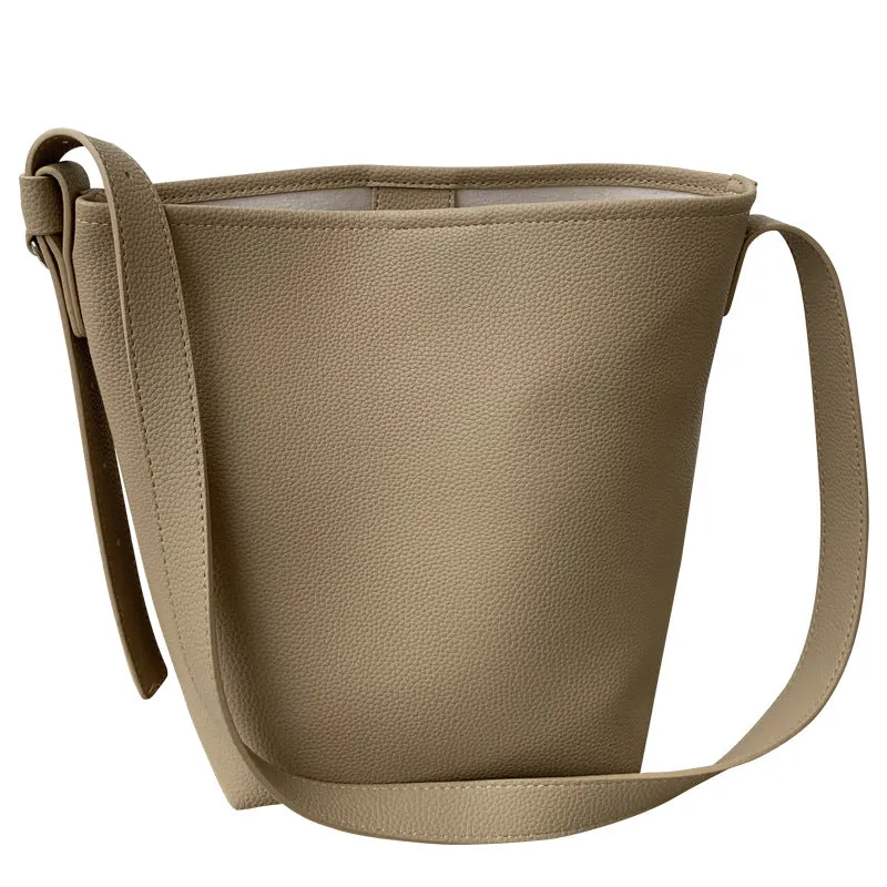 Women's Light Retro Simple Large Capacity Texture Lychee Shoulder Bags