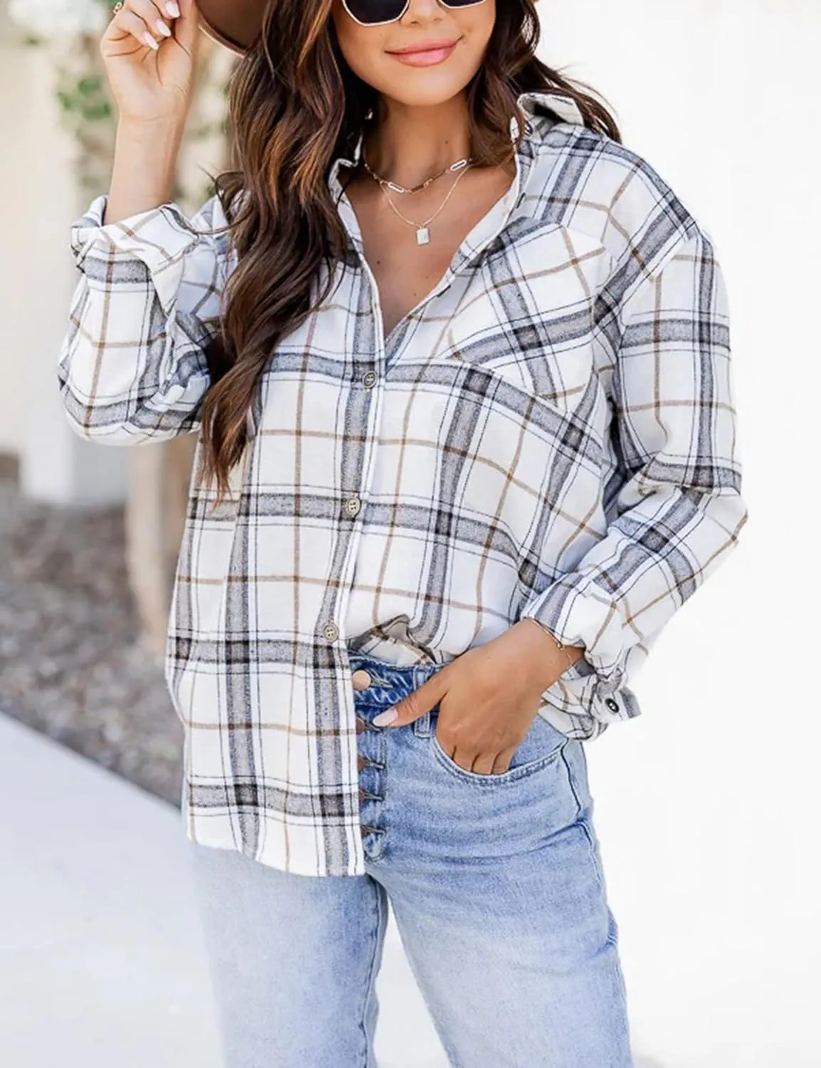 Womens Oversized Flannel Plaid Shirts Casual Button Down Blouse Tops with Pockets