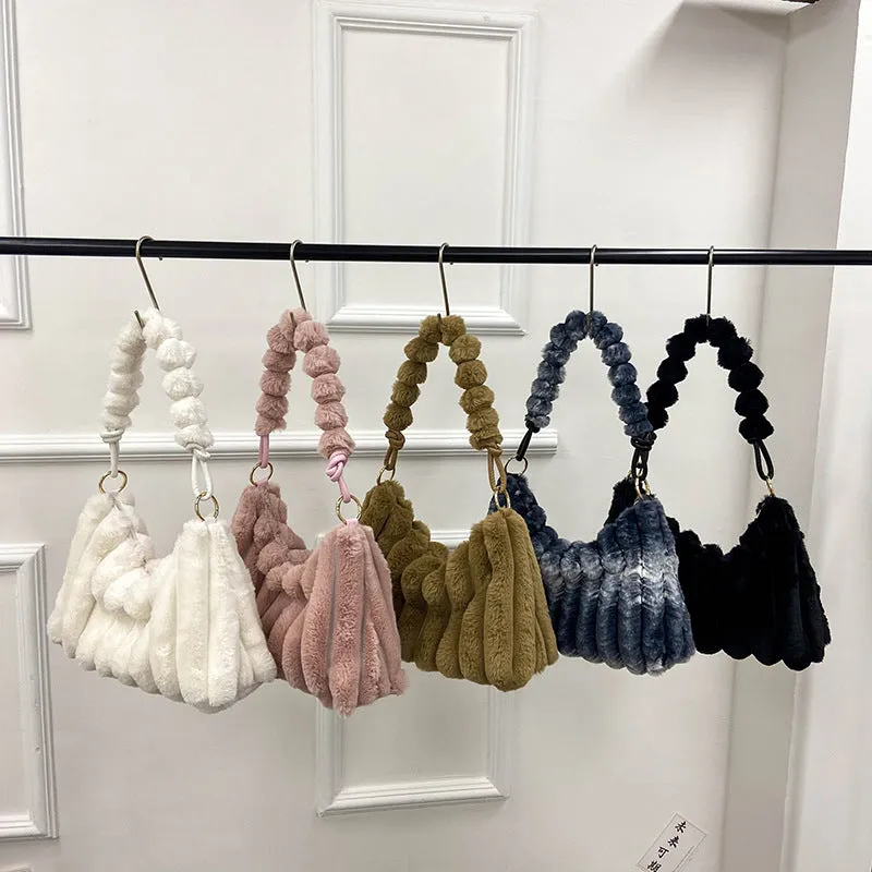 Women's Plush Fashionable Stylish Underarm Fur Niche Shoulder Bags