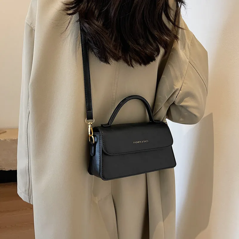 Women's Retro Fashion High Sense Portable Crossbody Bags