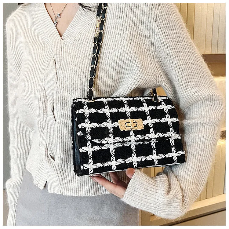 Women's Style Woolen Fashion Trendy Chain Textured Bags