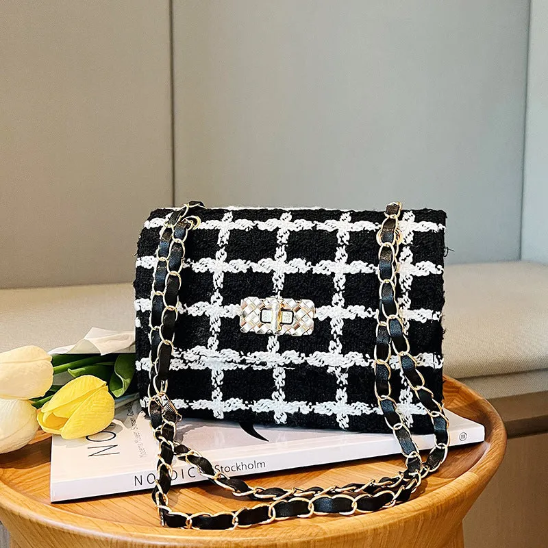 Women's Style Woolen Fashion Trendy Chain Textured Bags